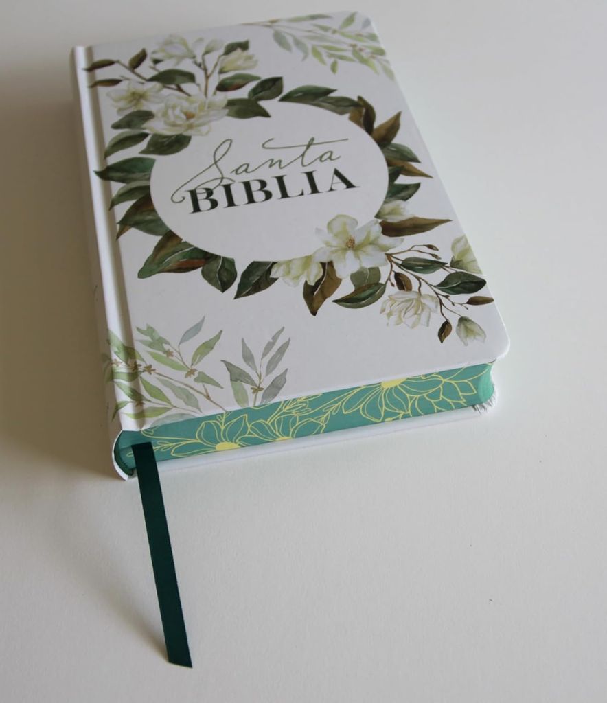 Biblia RVR 1960 letra grande tamaño manual, tapa dura con flores blancas y cantos pintados - Imagen 4