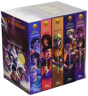 Heroes Of Olympus: Complete Series (10Th Anniversary Edition)